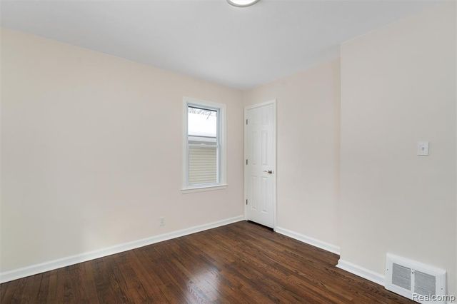 3274 Harvard Road, Royal Oak, MI 48073