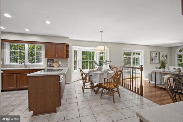 9127 SCOTT ST, Springfield, VA 22153