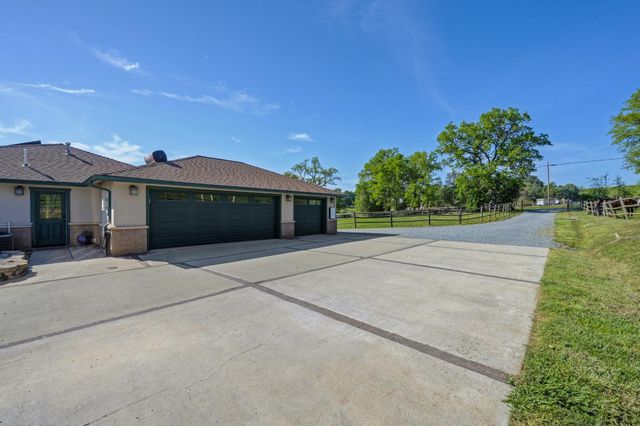 10543 Streeter Rd, Auburn, CA 95602