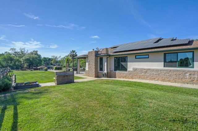10543 Streeter Rd, Auburn, CA 95602
