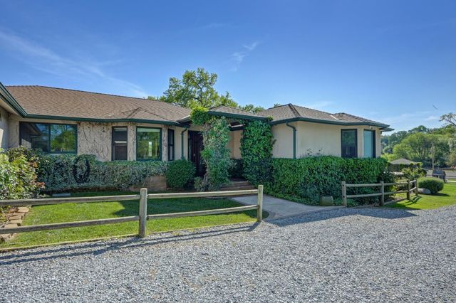 10543 Streeter Rd, Auburn, CA 95602