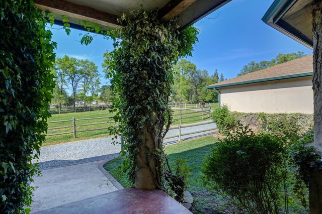 10543 Streeter Rd, Auburn, CA 95602