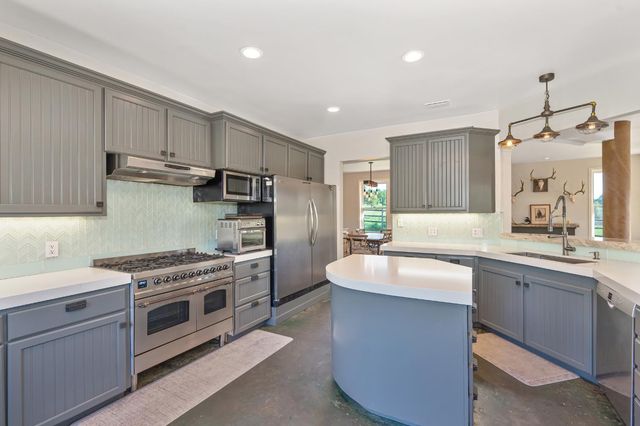 10543 Streeter Rd, Auburn, CA 95602