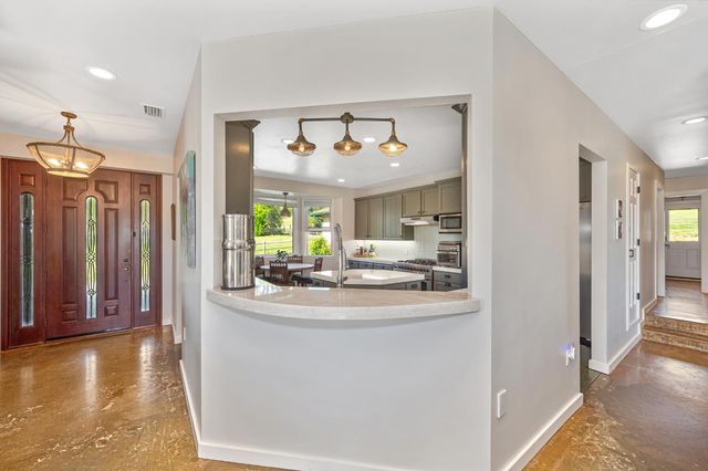 10543 Streeter Rd, Auburn, CA 95602