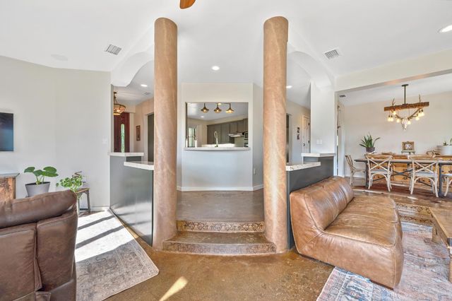10543 Streeter Rd, Auburn, CA 95602