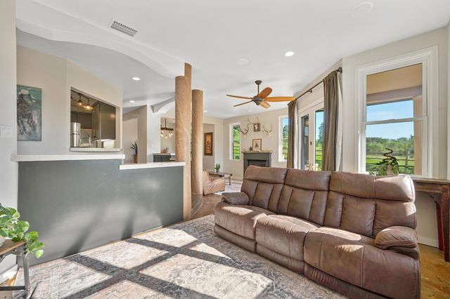 10543 Streeter Rd, Auburn, CA 95602