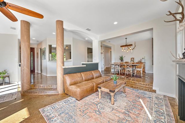 10543 Streeter Rd, Auburn, CA 95602