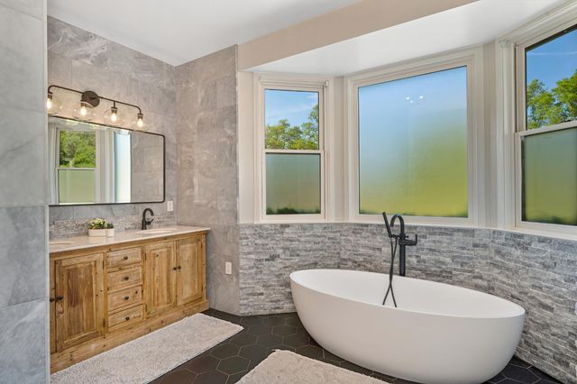 10543 Streeter Rd, Auburn, CA 95602