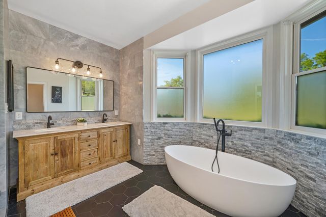 10543 Streeter Rd, Auburn, CA 95602