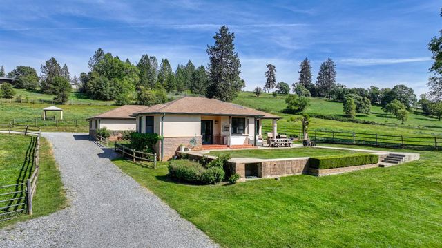 10543 Streeter Rd, Auburn, CA 95602
