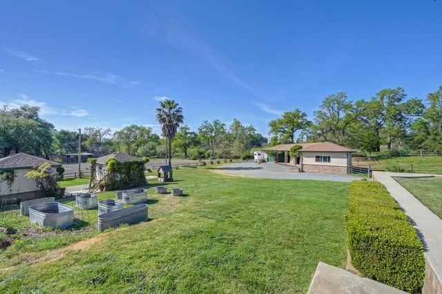 10543 Streeter Rd, Auburn, CA 95602