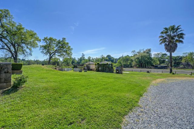 10543 Streeter Rd, Auburn, CA 95602