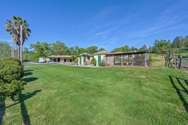 10543 Streeter Rd, Auburn, CA 95602