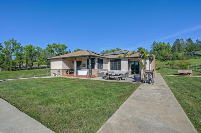 10543 Streeter Rd, Auburn, CA 95602