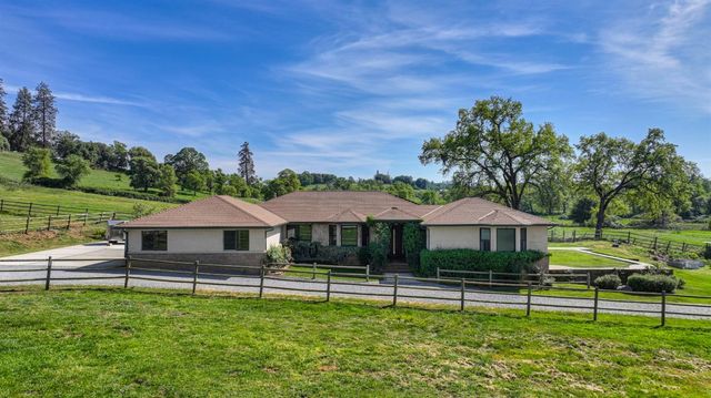 10543 Streeter Rd, Auburn, CA 95602