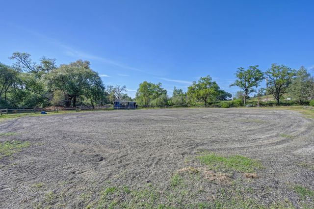 10543 Streeter Rd, Auburn, CA 95602