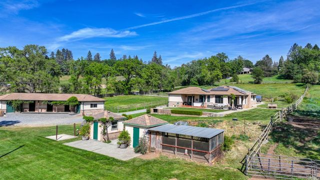 10543 Streeter Rd, Auburn, CA 95602