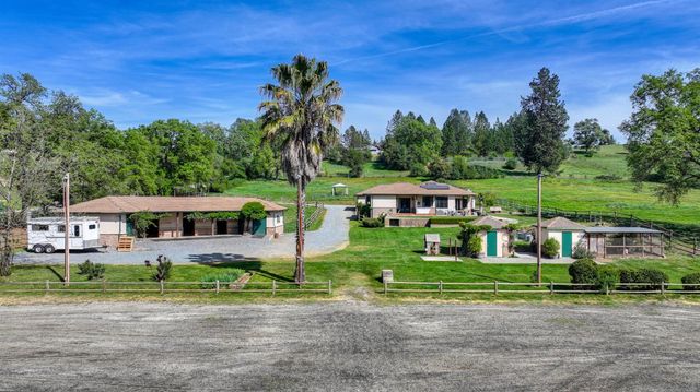 10543 Streeter Rd, Auburn, CA 95602