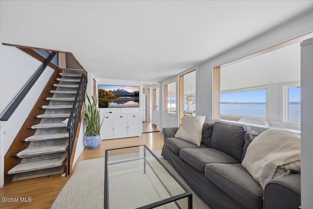 18 Shore Avenue, Malta, NY 12866