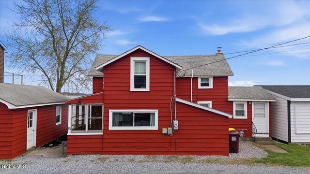 18 Shore Avenue, Malta, NY 12866
