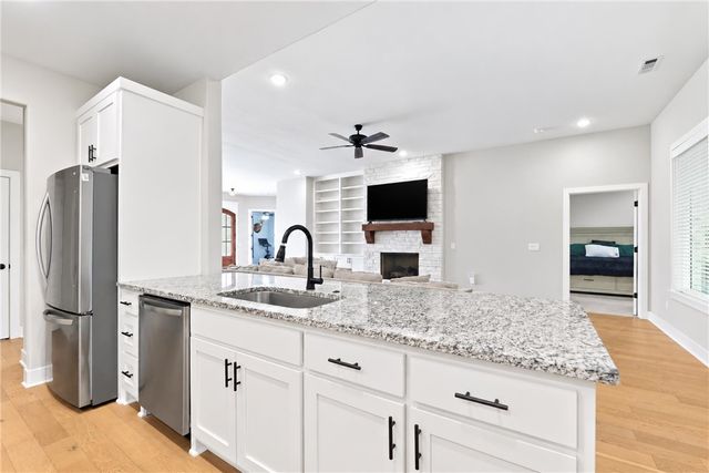 1588 N Dawes Street, Fayetteville, AR 72704