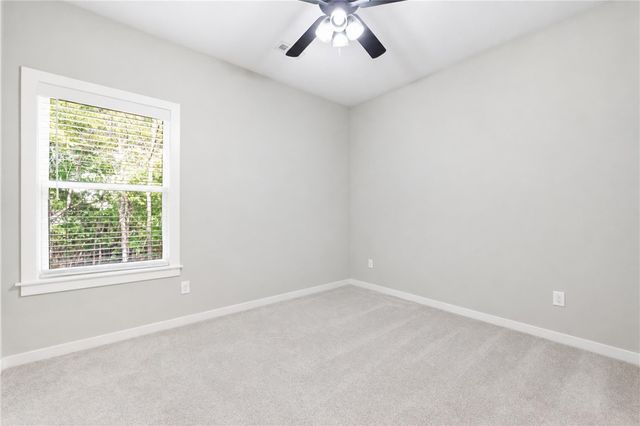 1588 N Dawes Street, Fayetteville, AR 72704