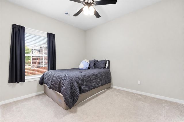 1588 N Dawes Street, Fayetteville, AR 72704