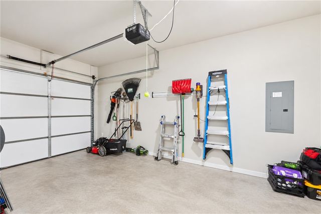 1588 N Dawes Street, Fayetteville, AR 72704