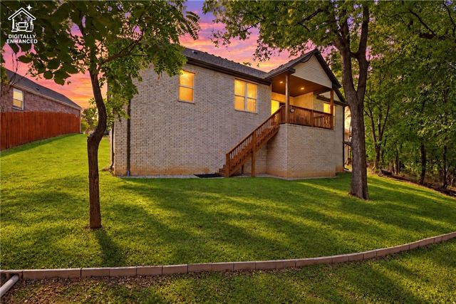 1588 N Dawes Street, Fayetteville, AR 72704