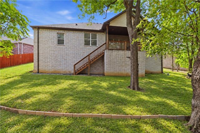 1588 N Dawes Street, Fayetteville, AR 72704