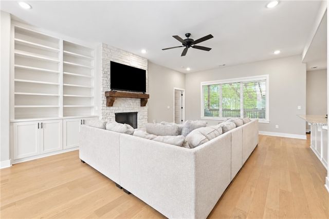 1588 N Dawes Street, Fayetteville, AR 72704