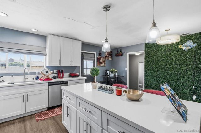 5567 Las Alturas Ter, San Diego, CA 92114