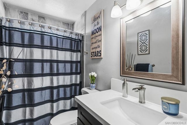 5567 Las Alturas Ter, San Diego, CA 92114