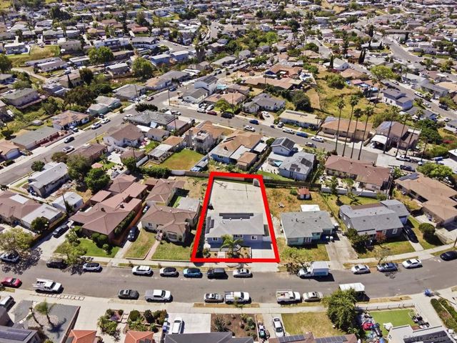 5567 Las Alturas Ter, San Diego, CA 92114