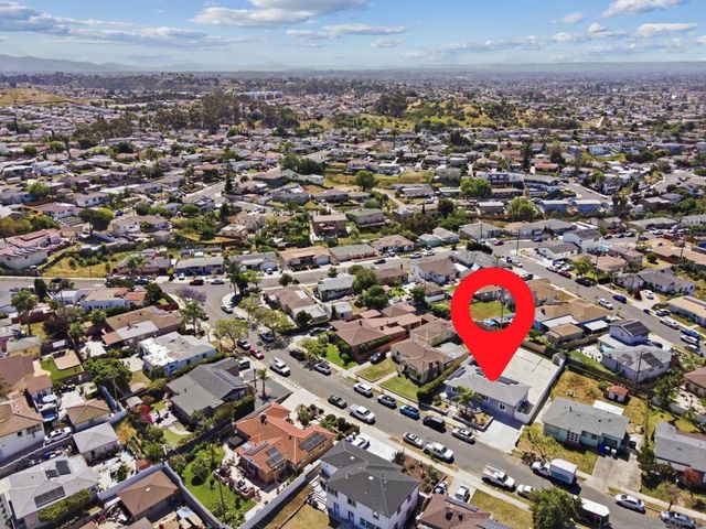 5567 Las Alturas Ter, San Diego, CA 92114