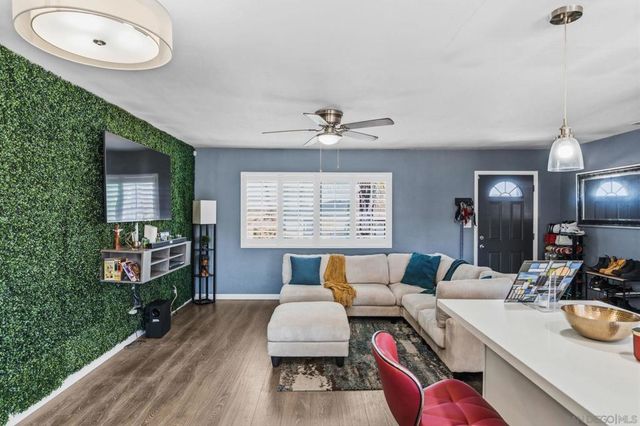 5567 Las Alturas Ter, San Diego, CA 92114