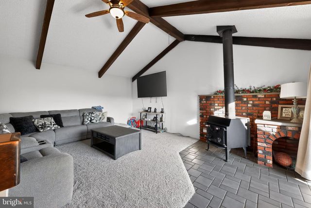 545 BERKSHIRE DR, Williamstown, NJ 08094