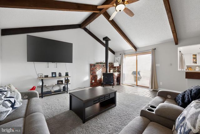 545 BERKSHIRE DR, Williamstown, NJ 08094