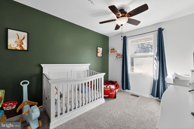 545 BERKSHIRE DR, Williamstown, NJ 08094