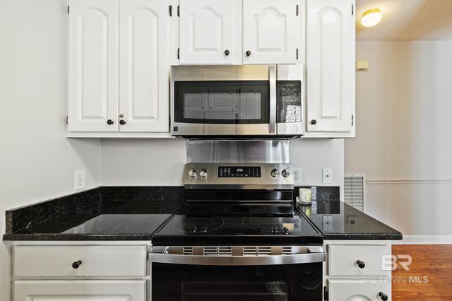 44 Cottage Drive, Fairhope, AL 36532