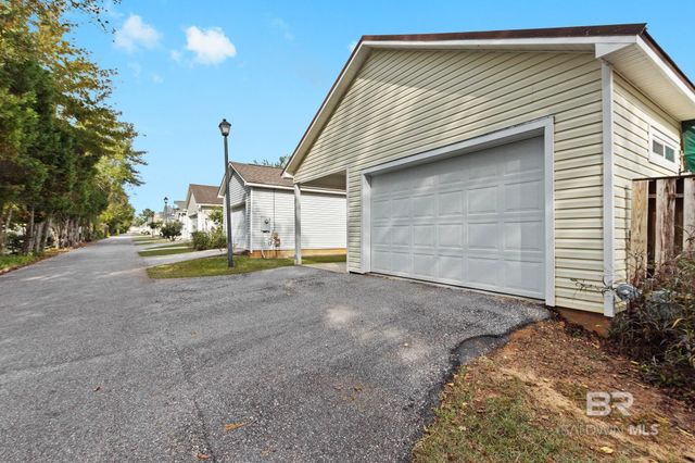 44 Cottage Drive, Fairhope, AL 36532