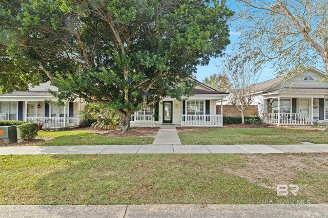 44 Cottage Drive, Fairhope, AL 36532