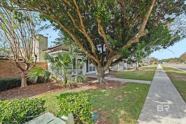 44 Cottage Drive, Fairhope, AL 36532