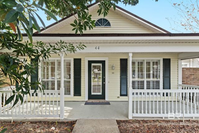44 Cottage Drive, Fairhope, AL 36532