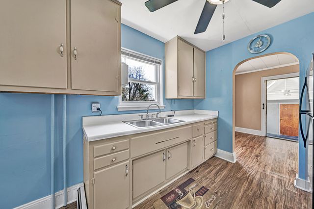 1508 Orchard DR, Salem, VA 24153