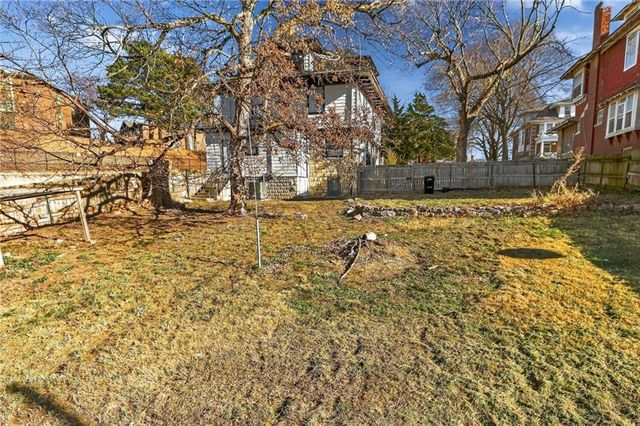 602 S 13th Street, St Joseph, MO 64501