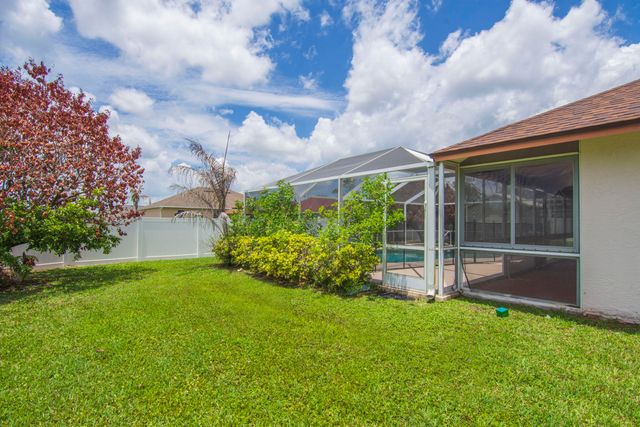 5829 NW Gerald Circle, Port St. Lucie, Port St Lucie, FL 34986