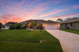 5829 NW Gerald Circle, Port St. Lucie, Port St Lucie, FL 34986