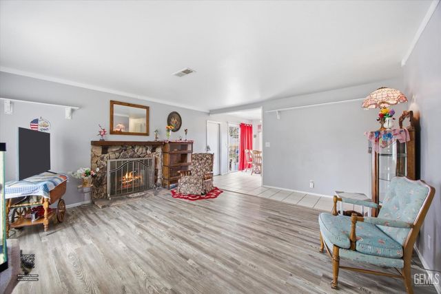 21230 MIssion Street, Tehachapi, CA 93561