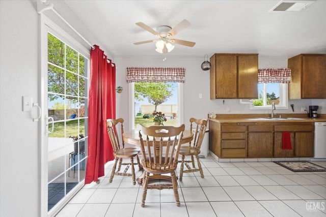 21230 MIssion Street, Tehachapi, CA 93561